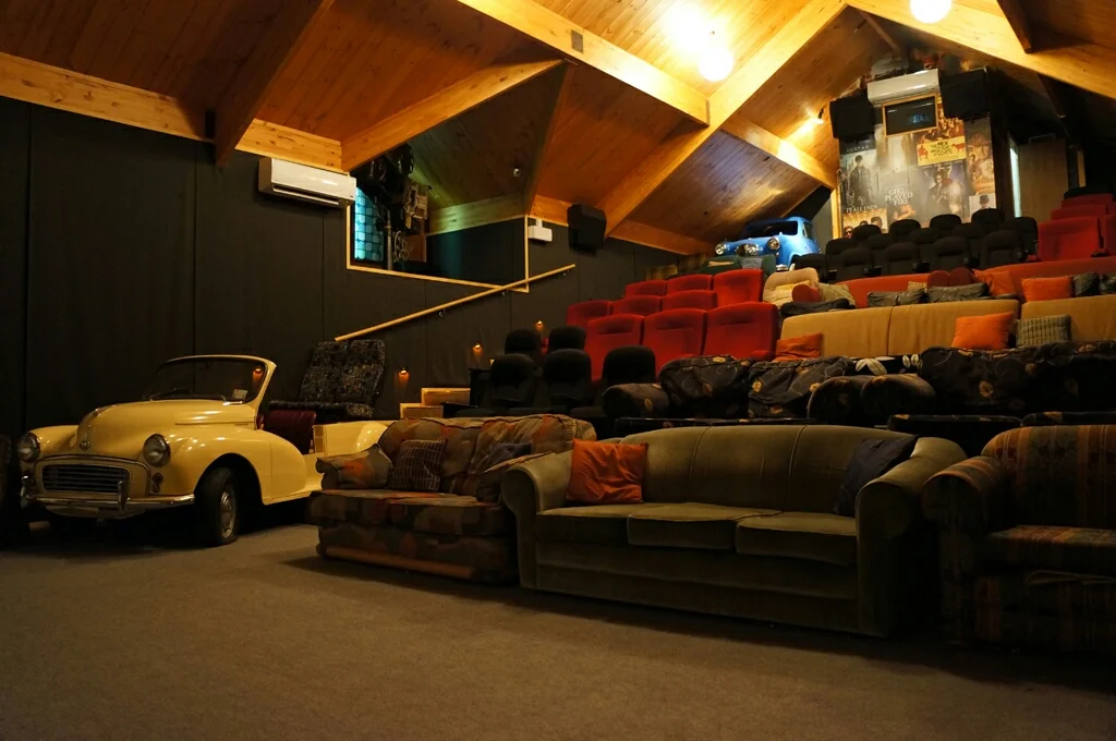 Paradiso Cinema, Wanaka, NZ 360queenstown-wanaka.com