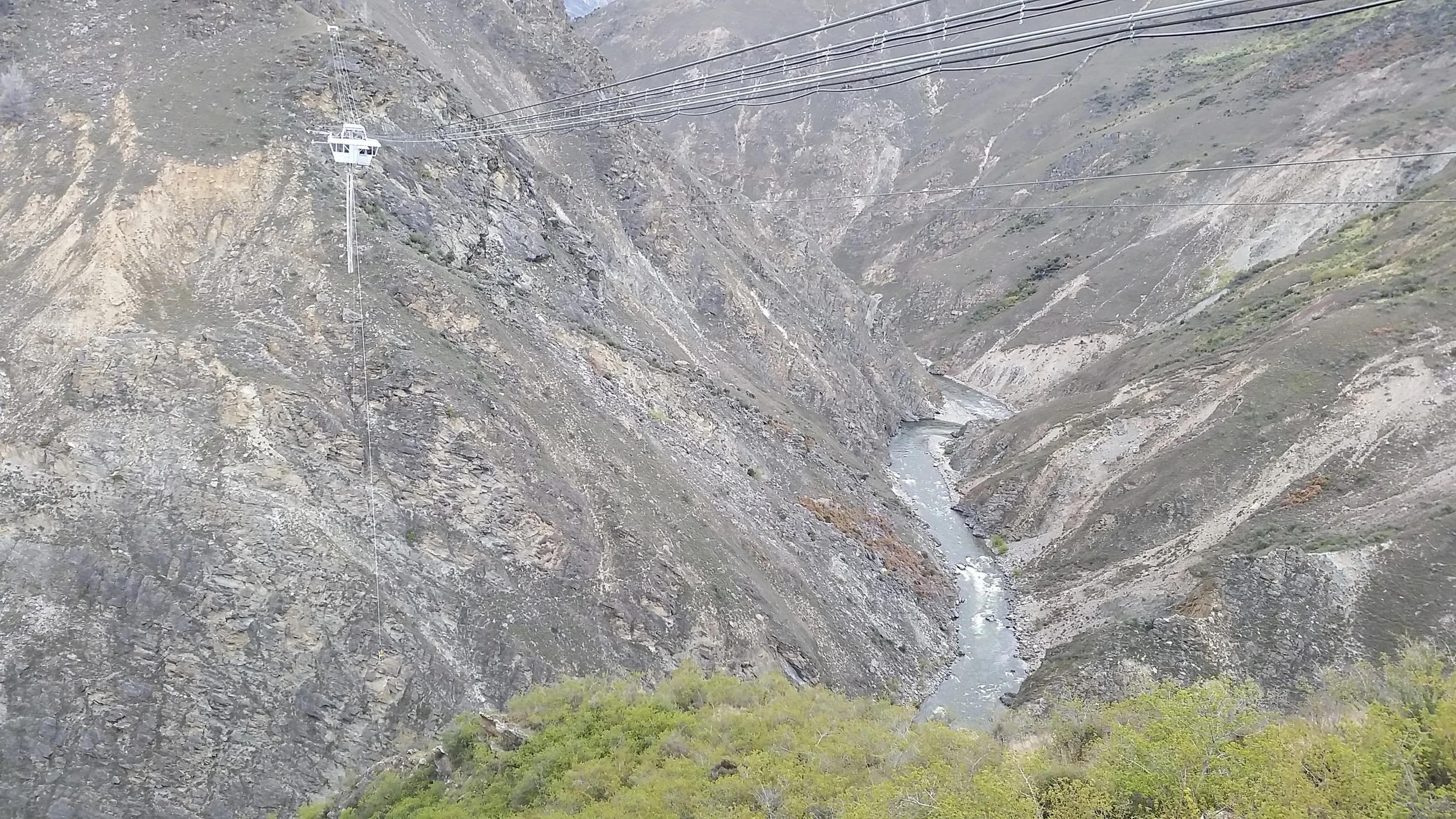 Yeah, that white thing on the top left? That's the gondola I jumped out of.
