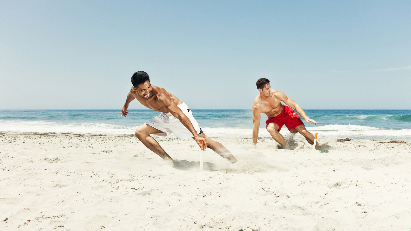 Guys doing crossfit on the beach. san diego lifestyle photography, san diego lifestyle photographer, southern California lifestyle photographer, California lifestyle photographer, lifestyle photo