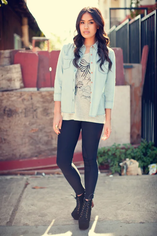 Pretty girl in San Diego fashion shoot. san diego commercial photographer, san diego fashion photographer, san diego fashion photography, southern fashion photographer, California fashion photographer