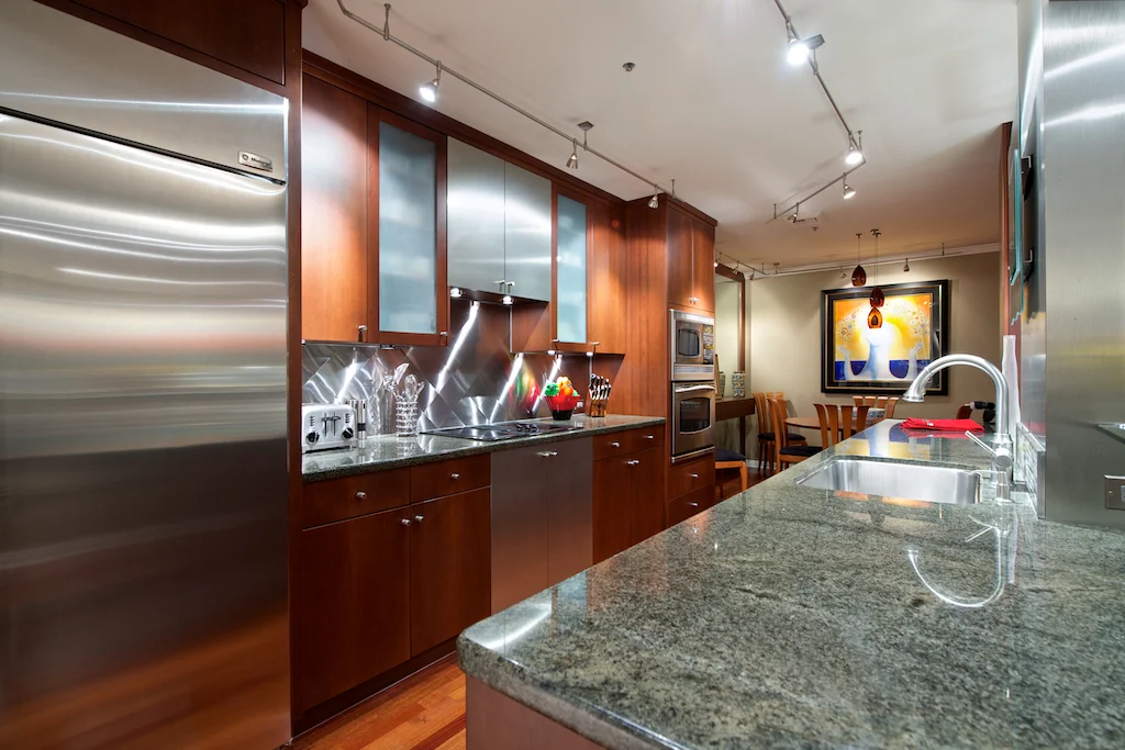 KITCHEN 3.jpg