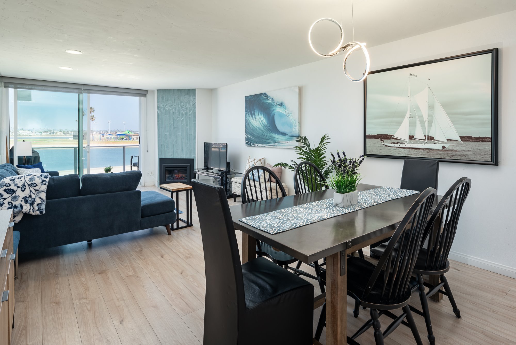 11-3750 Bayside Walk 11.jpg