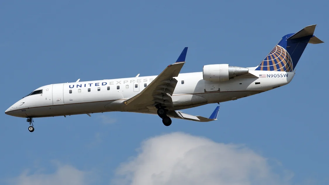 2001 Bombardier CRJ-200LR SOLD Serial Number: 7437 Registration Number: N905SW