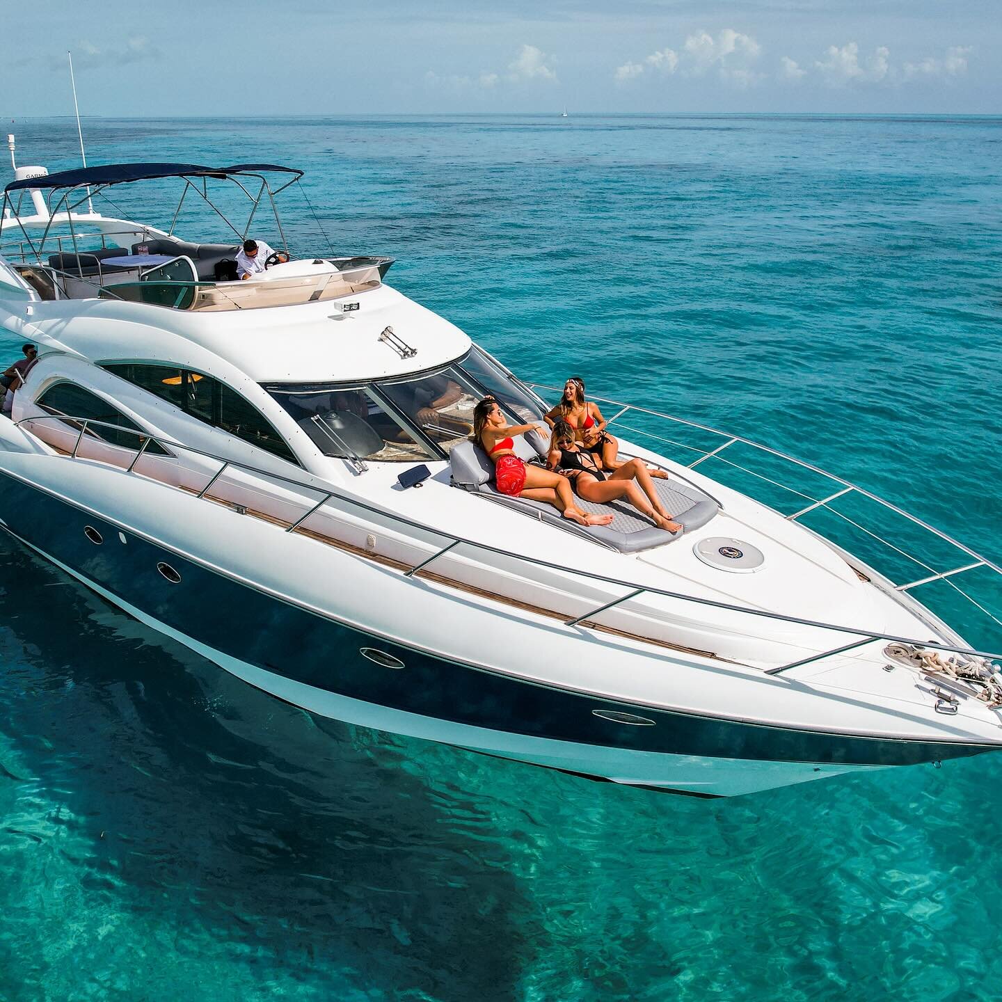 We are all Sunseekers 🌞🌞🌞

This is our 60&quot; feet Azimut Sunseeker gorgeous Yacht. Sailing from #puertoaventura this is perfect for groups in📍#tulum or📍#playadelcarmen 

Starting Price for: 4 hour cruise: 1 to 8 guests: $2,750 USD + $20 USD p