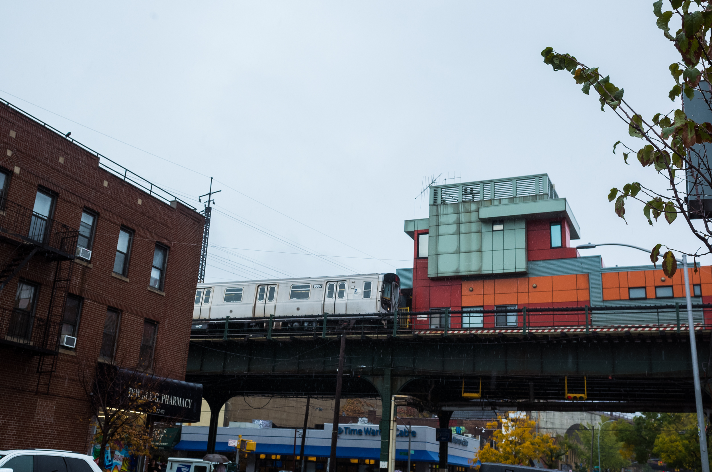The N/R trainline (aka the 'never' and the 'rarely' to us queens folk) that ran so close to home. It's why the young folks who cannot afford Manhattan rents LOVE Astoria. You are in NYC in 20 minutes.