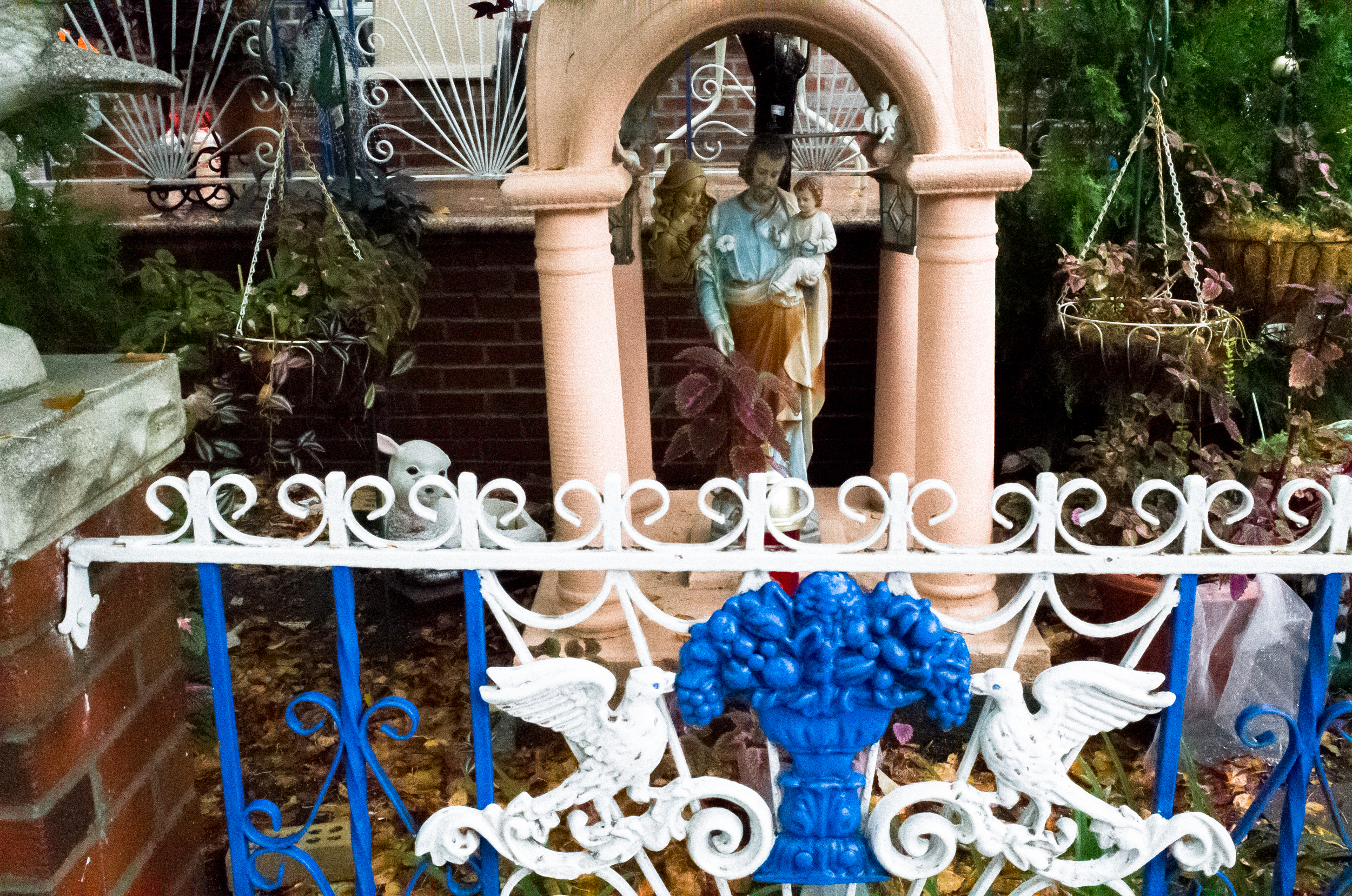 Even the gates got in on the action...