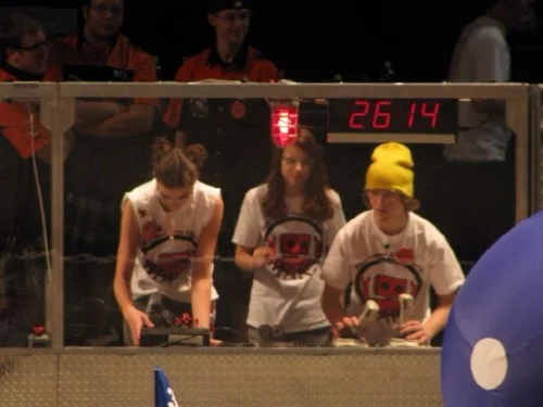 We had our first match ever; and we won with team 375 by knocking off a track ball at the last second! – Tessa Wiegand (Pittsburgh, 2008)