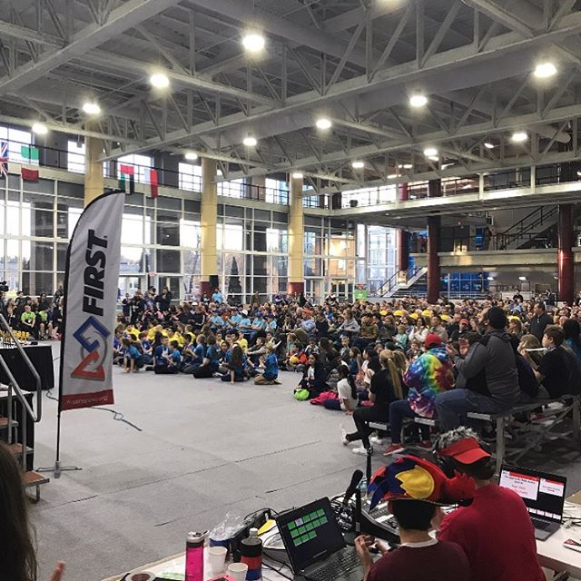 A huge thanks to everyone who participated in the 2019 State Tournament and congratulations to all of our winners! We hope you had as much fun as us! . .
.
#fllrobotics #robots #corevalues #graciousprofessionalism #omgrobots #stemsquad #martiansmakin