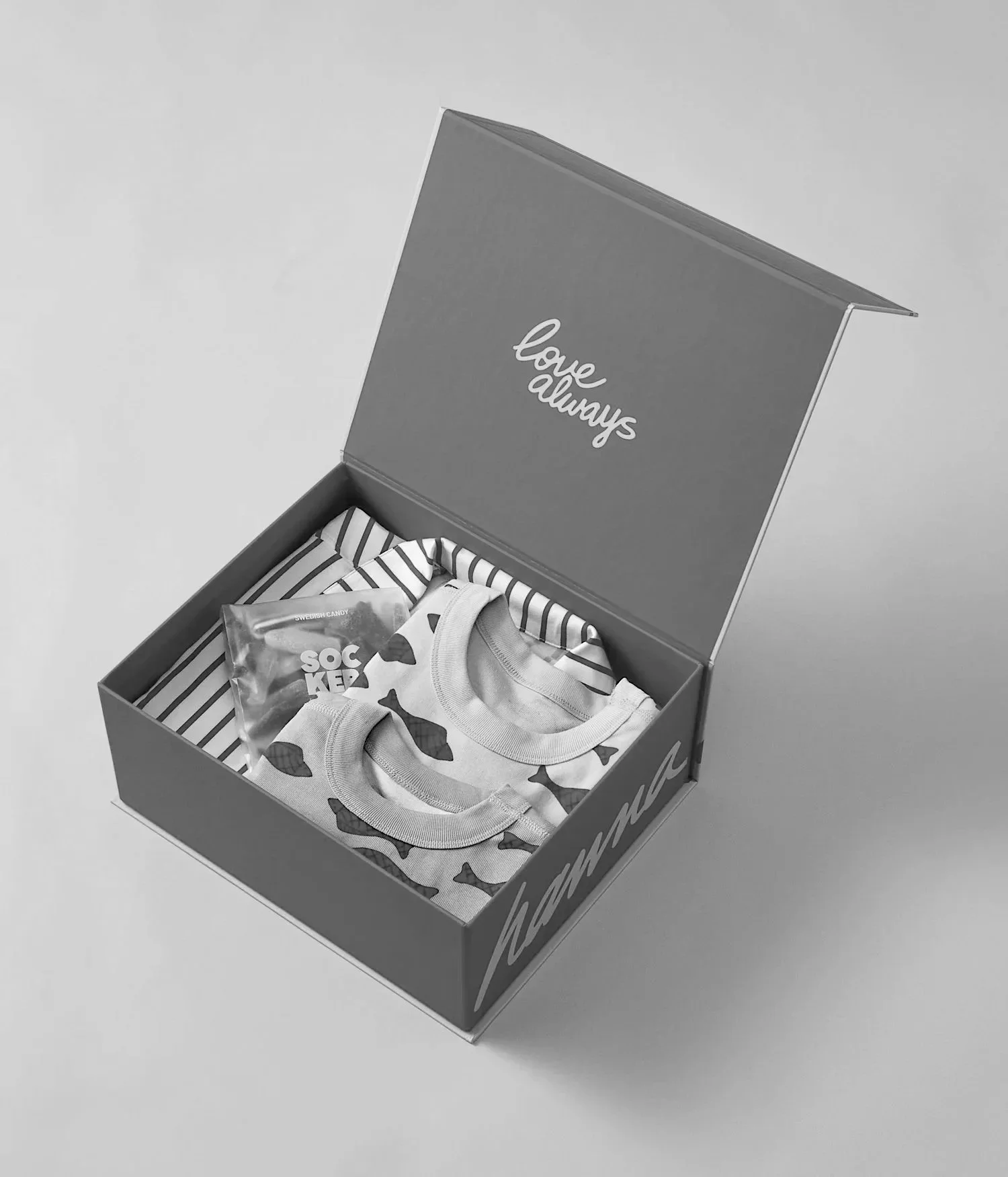 Hanna_Social_CandyFish_Box_GIF_10+copy copy.jpg