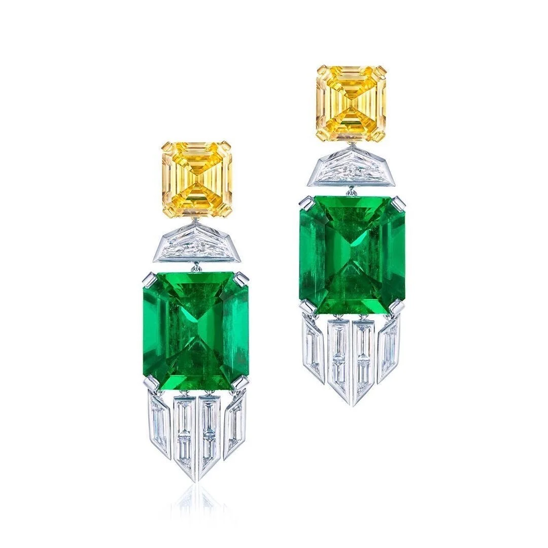 Retouching for @kwiatdiamonds
.
Our Legacy Colombian emerald, yellow and white diamond earrings are truly extraordinary! 
.
.
 #emeralds #emeraldearrings #colombianemeralds #emeraldjewelry #DiamondJewelry #yellowdiamonds #diamonds #diamondjewellery #