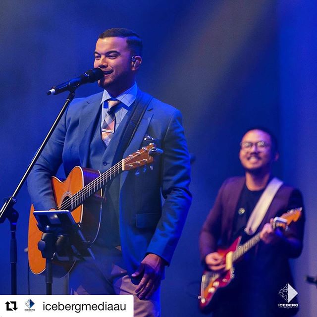 @icebergmediaau ・・・
&quot;Cause now you're singing with a choir
Now you're dancing with a crew
You ain't doing this solo
We all ridin' with you&quot;
- @guysebastian
Guy Sebastian released a song called Choir this week in memory of his guitarist/pian