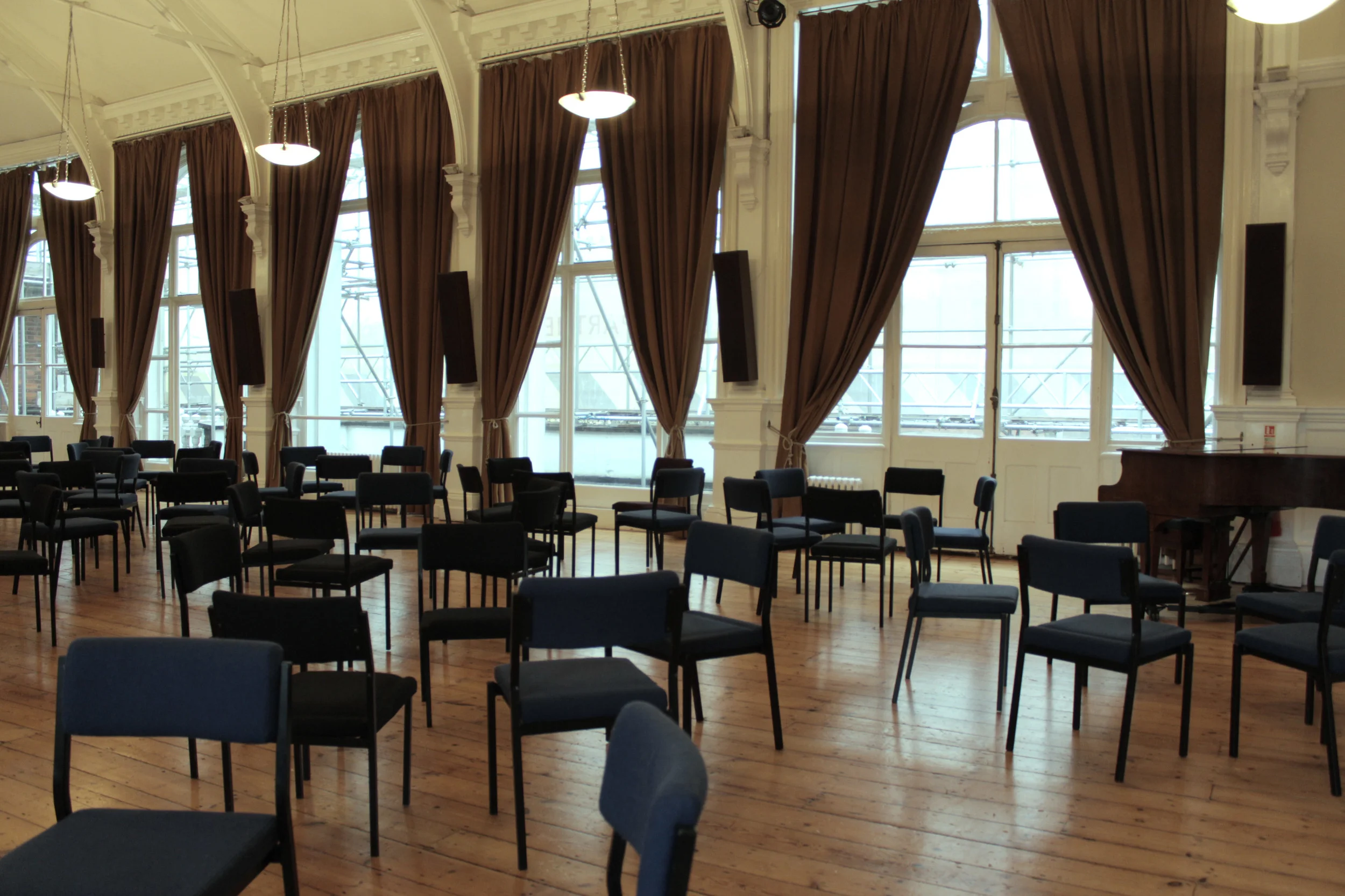 The set up of Susan's morning session. Image courtesy of the British Gestalt J ournal. Image courtesy of the British Gestalt J ournal. 