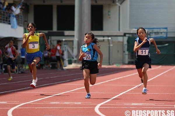 2013 National School Games 100m Finals - D Division Girls