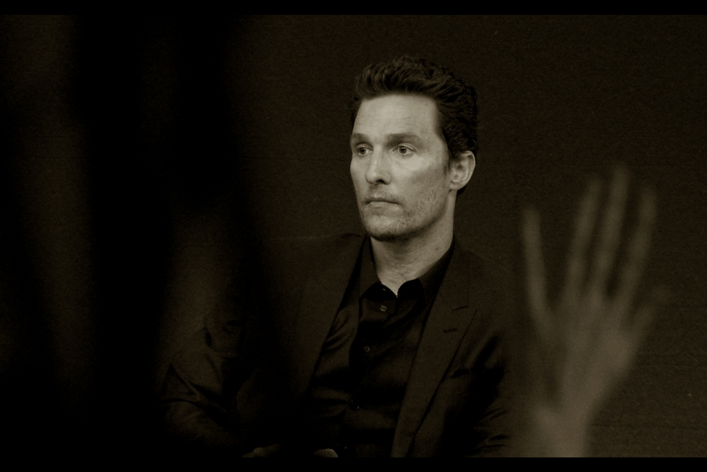 I don't usually do formal portrait sittings, but this is about 90% of the way there. I'm just disappointed at the shadow tripod used for filming on the left side, but I think the ghostly hand adds some pathos to the overall effect....