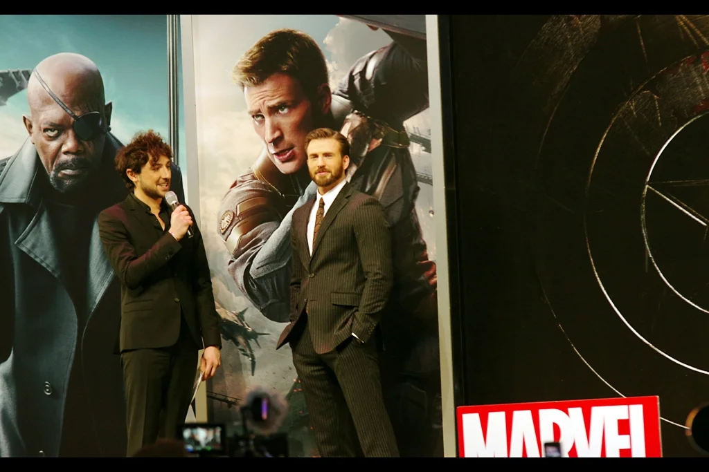 "So... I notice you're wearing a tie. I'm not wearing a tie... should I have worn a tie?" It's hard to say. Scarlett Johansson is engaged now, so the disconsolate 'me' thinks there seems little point.