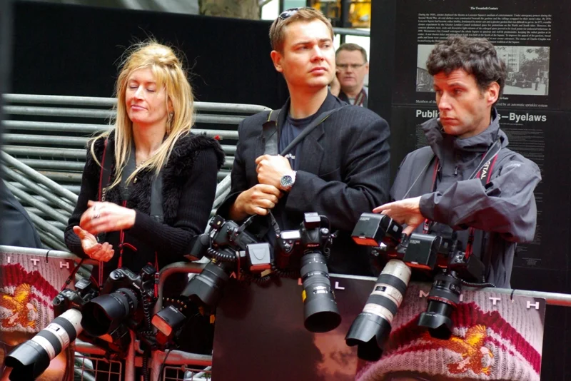 "Hey, check out that dude with his Pentax K10D. And he's only carrying ONE of them. How quaint!"