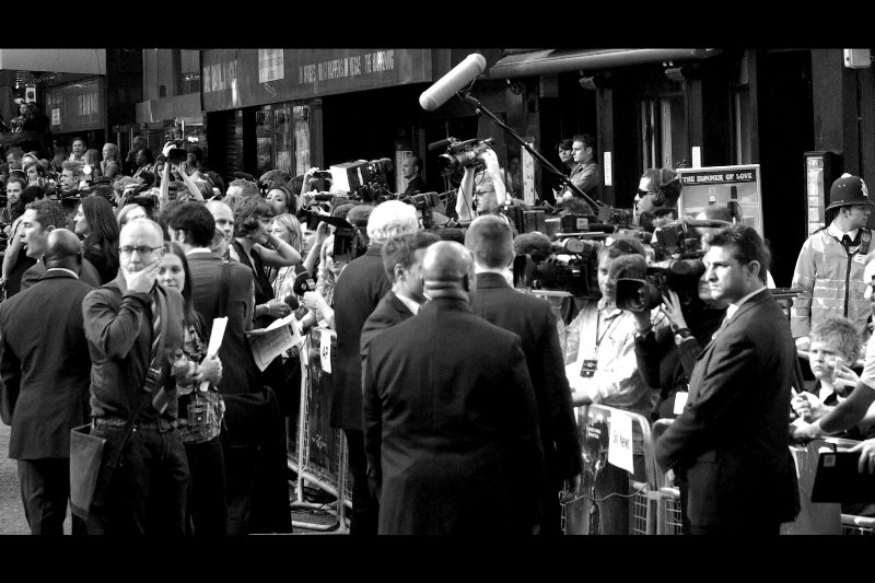Spot the Maggie Gyllenhall... again, it would help if I was closer. Or if she were larger.