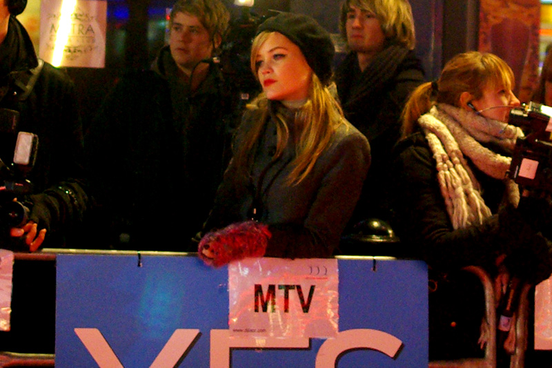 Cute reporter working for MTV. (In the absence of anything else to photograph....)