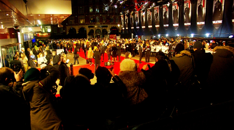 What the world looks like from behind a 2m high hoarding and a wall of Paps. Theoretically, this is where I should have been for shots of TomKat going in, but the wall is kind of more impenetrable the bigger the celeb, I found... (This shot was taken shooting high and blind)