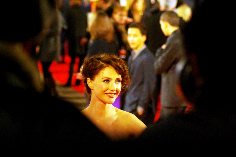 A celeb, and a pretty one, too! I'm going to say 'Natalie Portman' even though I know she isn't. (I believe she plays Tom Cruise's wife in the film) (edited to add : she's Carice Van Houten)