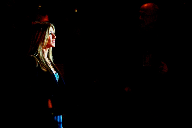 Jennifer Aniston escapes the gravitational pull of Owen Wilson momentarily. Also : big thanks to random paparazzi flash/muzzle/gunfire for some rather exciting lighting effects. And, sure, some heavy selective darkening in photoshop. But the lighting was real!!