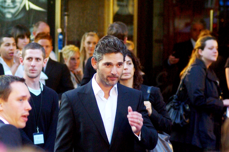 Eric Bana doesn't like it when you dis The Hulk. Fine, I'll modify it by saying I did quite like Munich and Black Hawk Down, both of which he was in. And Jennifer Connelly made The Hulk bearable anyway..