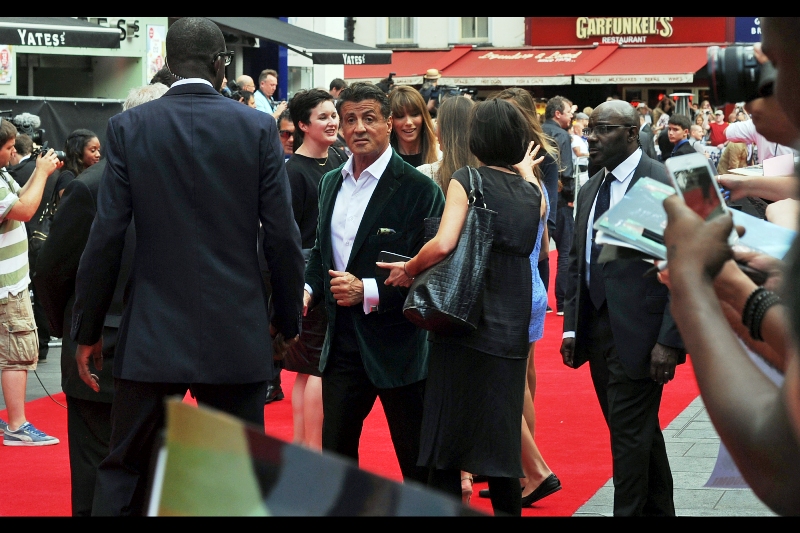Sylvester Stallone walks the red carpet with the comfortable and well-earned swagger of a man for whom there are announced or rumoured sequels to all three of his biggest franchises ("Creed" for Rocky, "Expendables 4", and a possible fifth Rambo film).. On the other hand, the jacket might simply have been ironed/dry-cleaned a bit excessively.