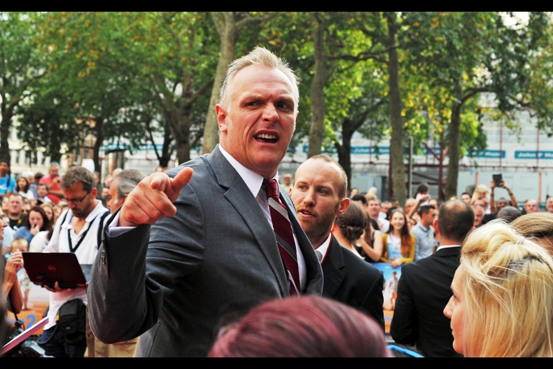 "My Goth Def Metal Rap Band is better than YOUR Goth Def Metal Rap Band... yo." We have a new arrival : David Schaal, who plays "Jay's Dad" in the film. And no, I'm not going back to imdb to find out which of the Inbetweeners is Jay.