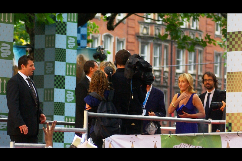 J.K.Rowling (again). This shot was taken about 1/3 of a second after the one above. Although my vantagepoint was enviable, the period of time I had to take each of these series of shots was kind of split-second. Yay, three-frames per second shuter speeds!