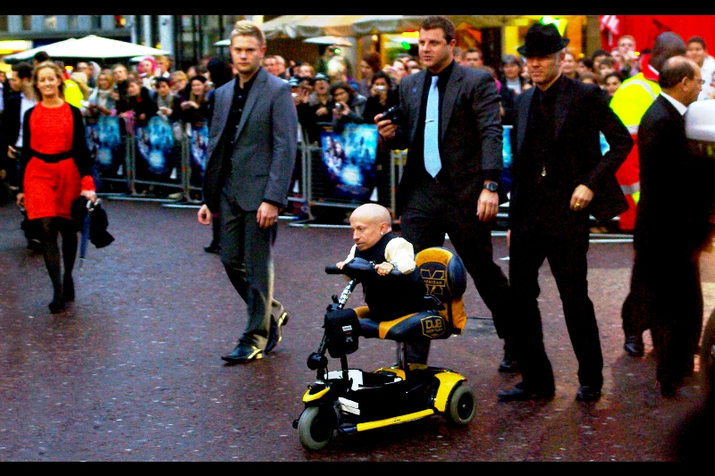 Verne Troyer arrives, looking upbeat and dapper (yesterday I snapped him outside Radio1 and he was looking cool as well!)