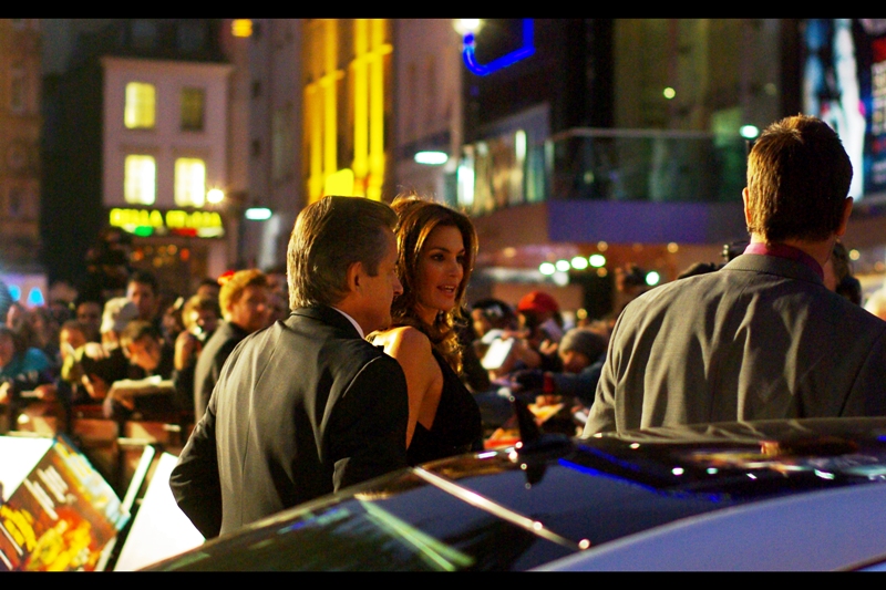 Is... is that... former supermodel Cindy Crawford?? Well, let's add a fourth supermodel to my list, then! Fittingly for the way the universe works, my autofocus and framerate both played up the instant she got out of her car, and a couple of seconds later my camera's battery failed. I quickly changed it, but by the time I did that she was gone..