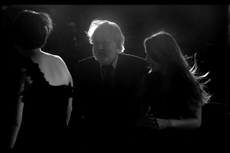 If this is the director of 'We are the people we've been waiting for', then (a) I managed to photograph him - woohoo - and (b) his clout was not sufficient to insist 'The Fonz' get out of his comfy cinema chair and pose with the rest of the cast.