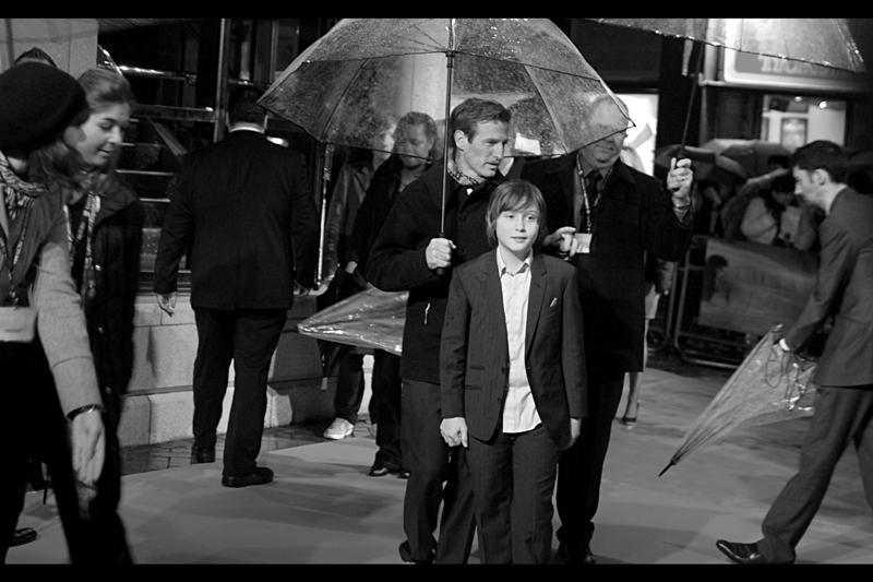 The older dude is director Spike Jonze, who also directed the Charlie Kaufman works 'Being John Malkovich' and 'Adaptation', and was an actor in 'The Game' and 'Three Kings'. I might have thought about getting his autograph, in retrospect.