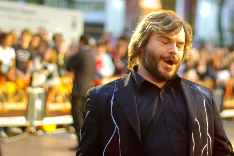 Jack Black isn't singing the greatest song in the world (it's just a tribute) at the 'Tropic Thunder' premiere