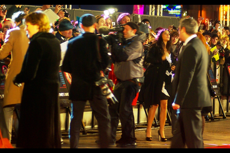 Actress Demi Moore isn't in the film, but also dropped by as Ashton Kutcher's +1. She didn’t linger long, though – it really wasn’t the weather for it. Basically, unless you were in the movie, or a fan in the crowd, or a meteorologist on a field trip, you'd want to be indoors.