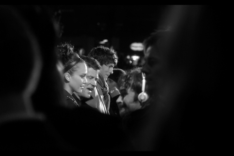 … and then the random Jessica Alba Acolyte decides to get his head in the middle of this shot for no reason I can determine. Thanks, man!
