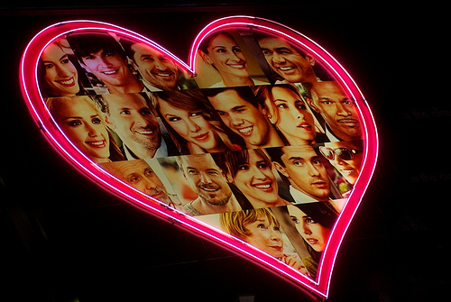 Although any premiere attended by Jessica Alba is by default a very good premiere, a look at the film poster showing all the major cast members shows why there might have been cause for disappointment. Hey, I'm a MASSIVE Taylor Swift fan.