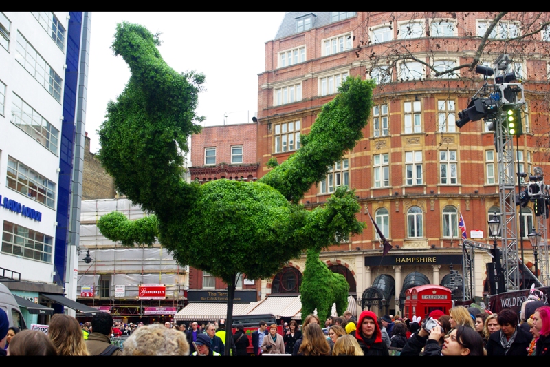 Tim Burton’s topiary suppliers score another win for sheer engineering bravado. (But what *IS* it? Mutant sea-turtle pelican hybrid?)