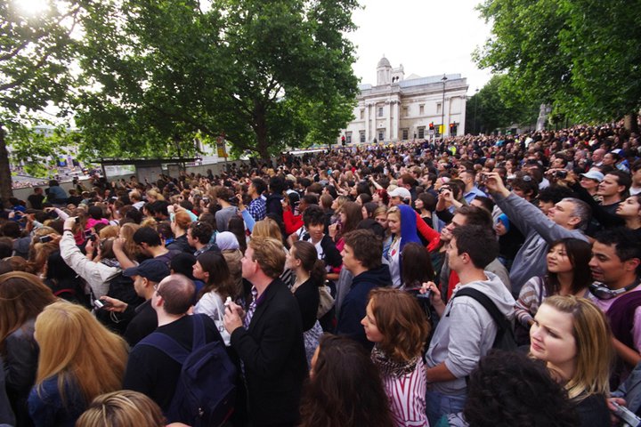 They sealed off the road!! The A400 that runs past Trafalgar Square was BLOCKED TO TRAFFIC!! This is the view to my right (none of these people are inside with the crowds in Trafalgar Square - but some do have views of the giant TV screen. And I? Happened to have brought a step-stool with me for elevation (did I mention I brought it with me? Just in case? I did).