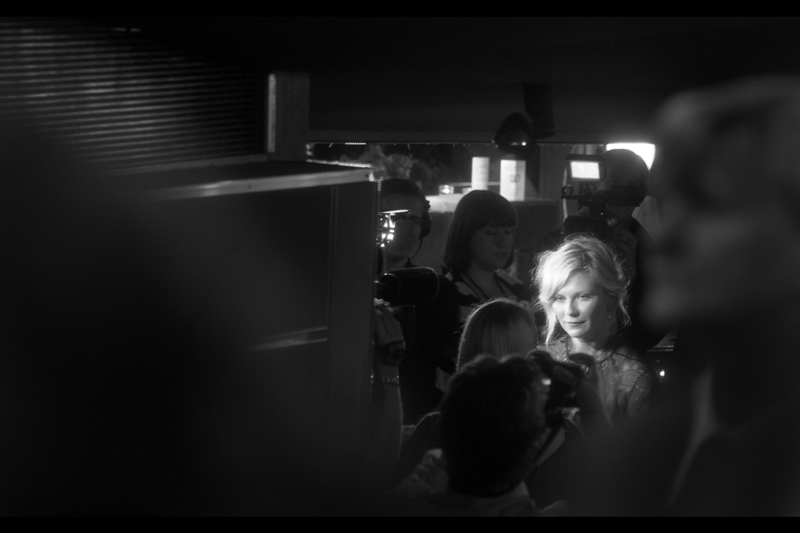 Kirsten Dunst was very, very pretty at the premiere of "Melancholia" (which is a pretty amazing film if you can find yourself in the right mood and *definitely* turn off all outside-world distractions)