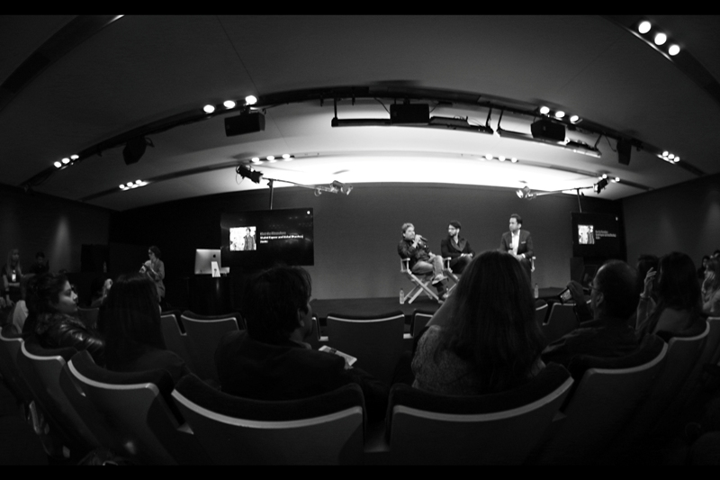 I actually got a seat at this one and only arrived 45mins early (this is not meant to be taken as a guideline of how early to get to an Apple Store event to ensure a seat... it's also not a challenge to get there hours or days beforehand... people want to buy iPads, guys : don't get in their way)