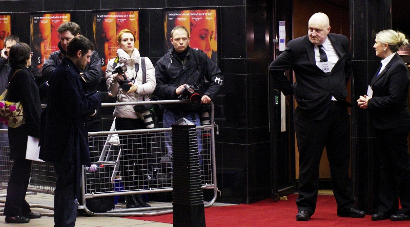 In the end I'm glad I stuck it out to capture the human drama of a security guard looking awesomely like he wants to find a phonebooth to change into a supervillain costume; and two paparazzi steadfastly not talking to each other for reasons unknown.