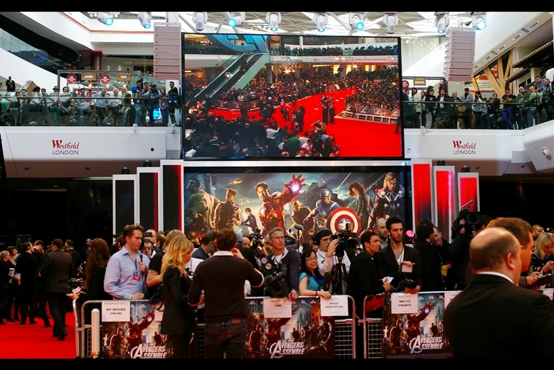 Eventually the venue filled up..... this was what it was like with only about two hours to go!! (note : I'd had lunch and a few toilet breaks)