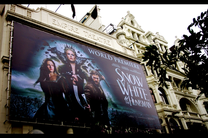 What kind of world do we live in where Charlize Theron is cast as an evil witch? (Serial killer or Monkey psychologist, Jason Bateman's wife or Johnny Depps' wife or Mark Wahlberg's girlfriend, sure. But a witch?)