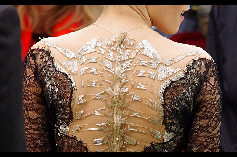 ... I wouldn't ordinarily photograph a dress in closeup (or the Nikes Kristen Stewart later changes into), but okay, just this once.