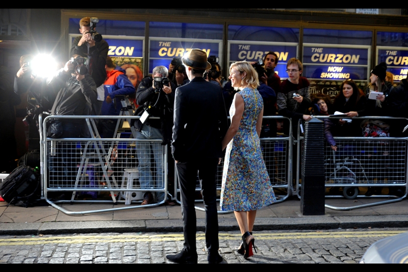 The premiere is almost over, and I'm still yet to photograph Tom Sturridge's face in focus... but a lens flare/star-burst off a person's hat is pretty rare, so I'll take it.