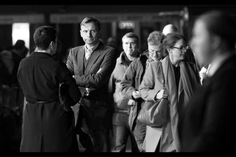 A friend identified the tall man as the president of Lions Gate Films, so I guess in theory if you're not planning to watch this movie, he'll definitely want you to check out the next movie in the Hunger Game franchise, which is due next month.