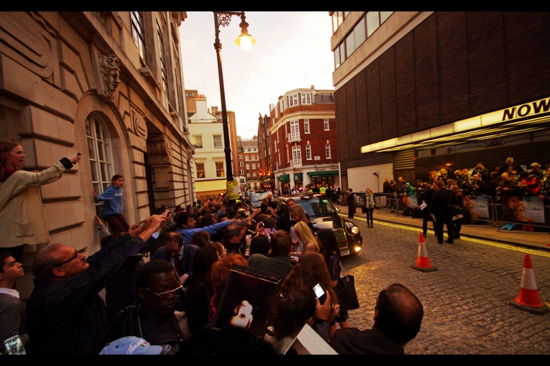 Quite remarkably, they let Dakota Fanning cross a road to get to fans!