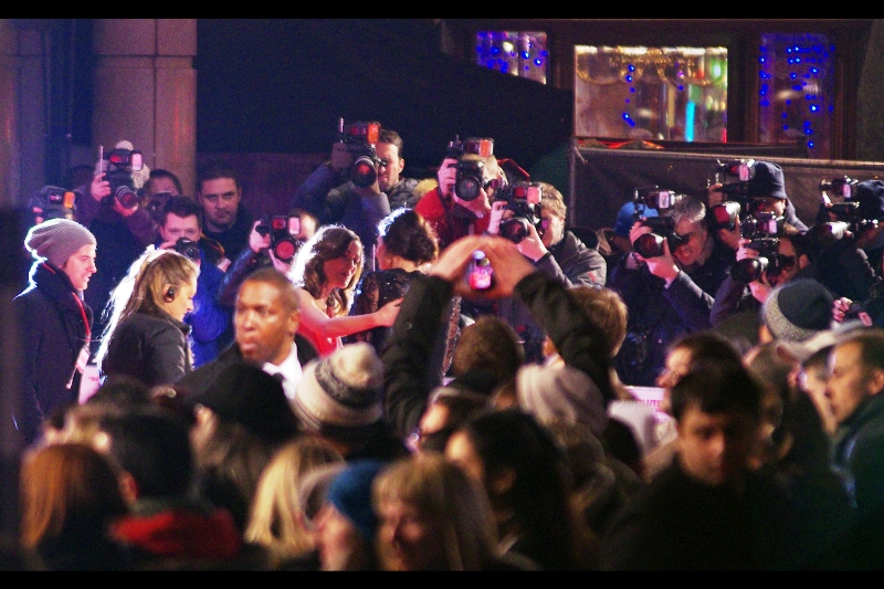 Rose Byrne and Minnie Driver and a lot of photographers. No... seriously... they're both in this picture, along with the photographers. I think I might have hit the theoretical maximum that a 200mm zoom and f2.8 can accomplish. Plus I'm cold.
