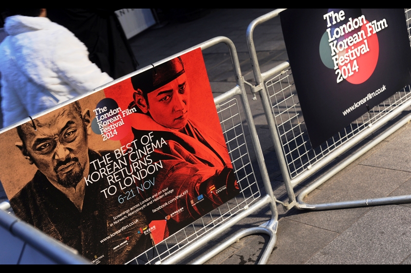 If the actor coming to this premiere looks like either of these two, I'm pretty confident I'll be able to recognise them. But I fear my chances of that happening aren't so great...